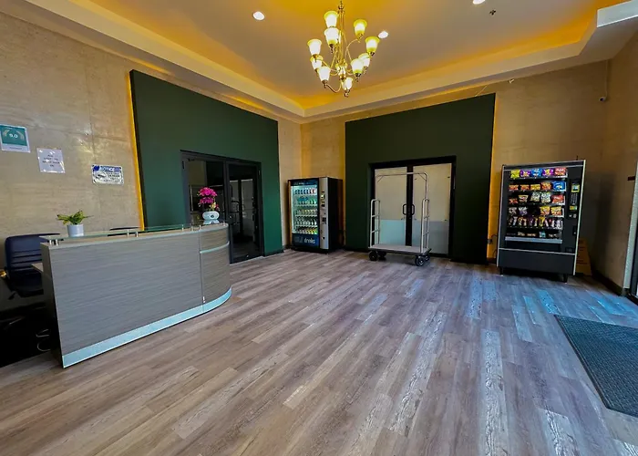 Modern 3Br In South Loop With Optional Parking And Gym Access Near Mccormick Place, Chinatown And Soldier Field