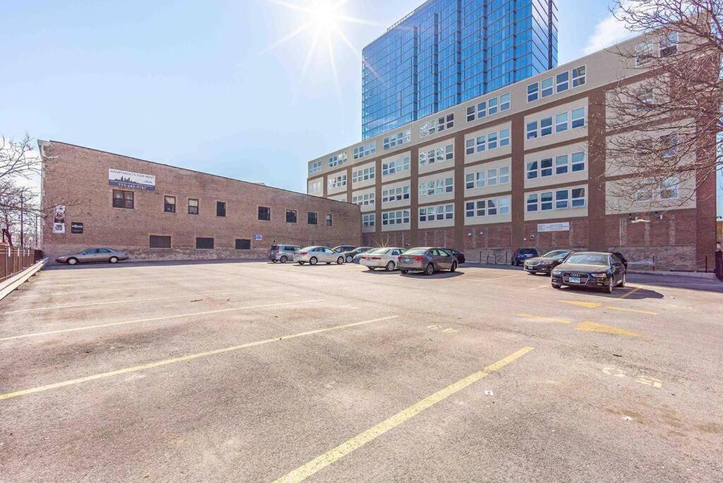 Modern 3br In South Loop With Optional Parking And Gym Access Near Mccormick Place, Chinatown And Soldier Field Appartamento *