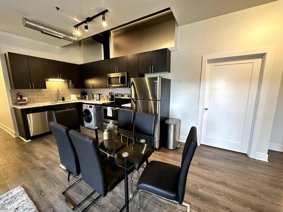 Modern 3br In South Loop With Optional Parking And Gym Access Near Mccormick Place, Chinatown And Soldier Field Appartamento